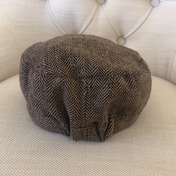 D&Y. Distressed Houndstooth Cap. - Picture 4 of 5